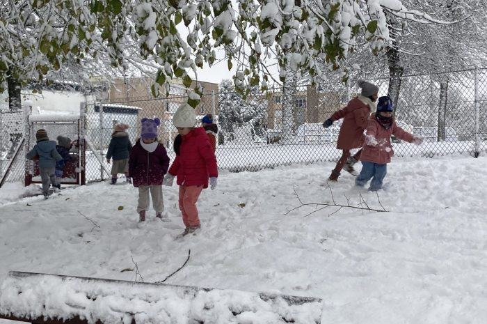 Récréation dans la neige pour les MS et GS ❄️ ⛄️