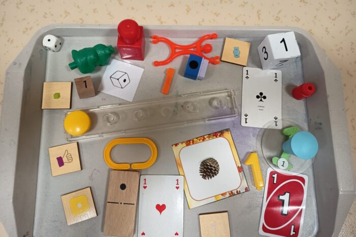 Des chiffres et des lettres et du découpage!🅱️ Ⓜ️ 🅾️ 1️⃣ 2️⃣ 3️⃣ ✂️