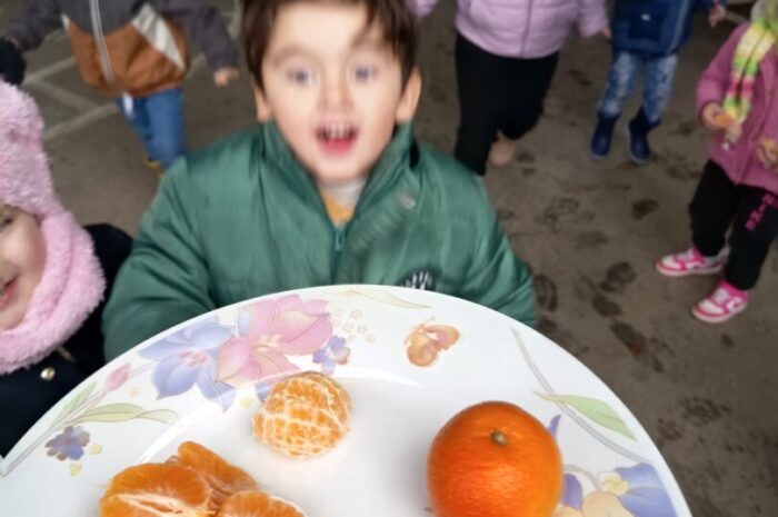 Un fruit à la récré🍏🍊🥝